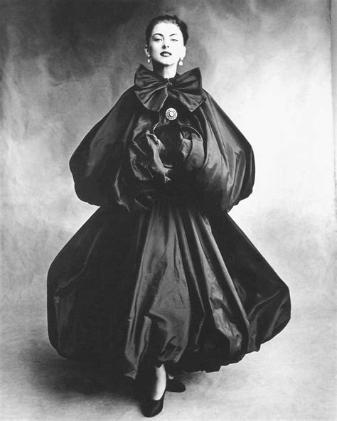 cristobal balenciaga 1950s fashion.